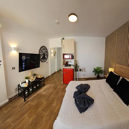 דירה Namaste Modern Elegance Center By Namaste Elite טורמולינוס