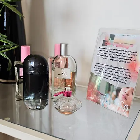 Namaste Modern Elegance Center By Namaste Elite דירה טורמולינוס