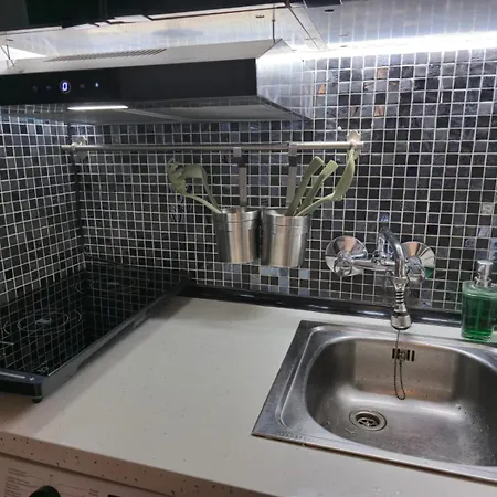 Namaste Modern Elegance Center By Namaste Elite דירה