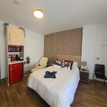 דירה Namaste Modern Elegance Center By Namaste Elite טורמולינוס